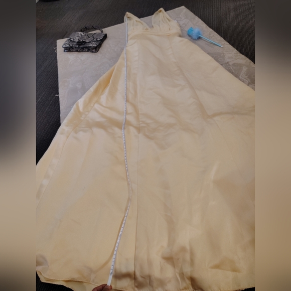 David's Bridal Soft Yellow Dress - Picture 3 of 7